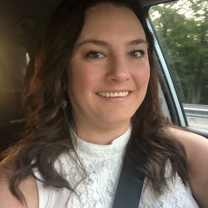 Meet your Posher, Brooke